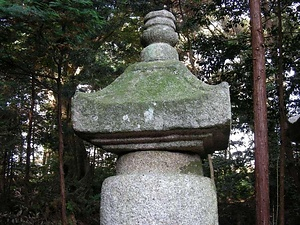 石造宝塔（南塔） せきぞうほうとう（なんとう）