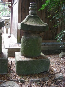 石造宝塔（南塔） せきぞうほうとう（なんとう）
