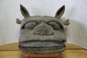 佐敷諏訪神社の獅子頭