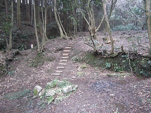 鏡山火薬庫跡