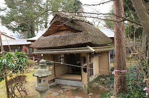 鳥潟会館（旧鳥潟家住宅）　主屋　土蔵　茶室　茶室待合　四阿　社殿　表門　中門 とりがたかいかん（きゅうとりがたけじゅうたく）　しゅおく　どぞう　ちゃしつ　ちゃしつまちあい　あずまや　しゃでん　おもてもん　ちゅうもん