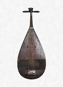 黒漆花鳥文螺鈿琵琶　銘｢孝鳥絃｣<br />
(附)黒漆内箱・白木外箱 くろうるしかちょうもんらでんびわめいこうちょうげんつけたりくろうるししらき