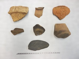 横田１号遺跡出土品　　附、10号竪穴住居跡出土土器及び石器 よこたいちごういせきしゅつどひん<br />
つけたり、じゅうごうたてあなじゅうきょあとしゅつどどきおよびせっき