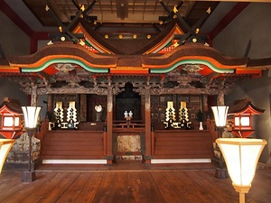 春日神社本殿