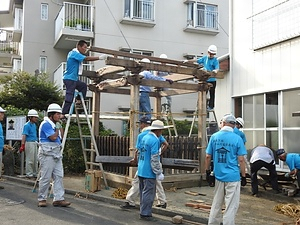 鶴巻下部大山灯籠行事 つるまきしもぶおおやまとうろうぎょうじ