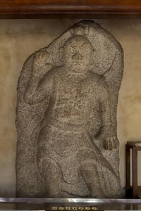 石造金剛力士立像（吽形）