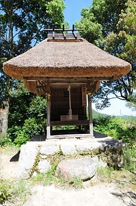 並瀧寺本堂附、本堂内厨子、金毘羅社、楼門、棟札２枚 なみたきじほんどうつけたり、ほんどうないずし、こんぴらしゃ、ろうもん、むなふだにまい
