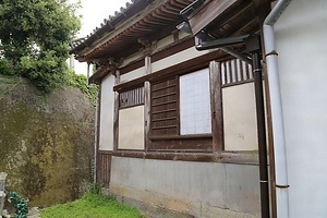 東泉寺薬師堂 とうせんじやくしどう