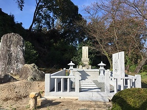 久貢屋敷と天野喜四郎の墓 くぐやしきとあまのきしろうのはか