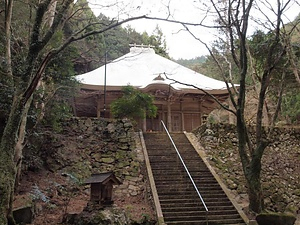 荘厳寺<br />
　多宝塔<br />
　本堂　附　奉加札1枚<br />
　三社八幡宮　附　棟札1枚、木槌2本