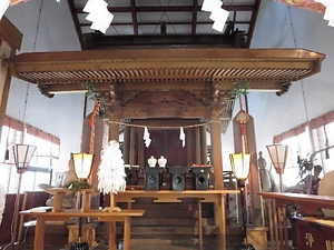 長倉神社本殿