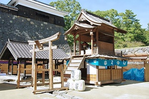 北寺町の宮宿（屋台1台、鳥居1基）　附：安政六年「歳徳大神家薹」棟札1枚
