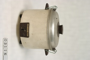 3861  電気炊飯器