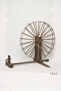 1837 糸車