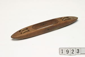 1923 杼