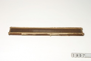 1957 筬