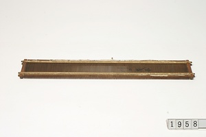 1958 筬