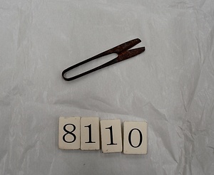 8110 握り鋏