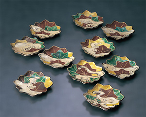 乾山色絵竜田川図向付