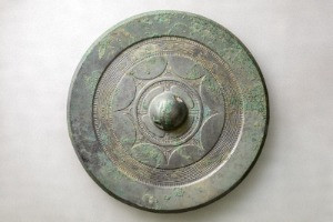 四葉座内行花文鏡