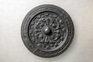 画文帯環状乳神獣鏡