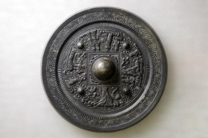 神人歌舞画象鏡