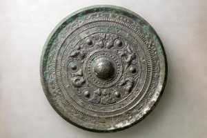 神人龍虎画象鏡
