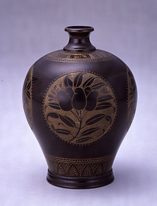 花卉文壺
