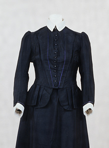 篤志看護婦人会制服 とくしかんごふじんかいせいふく