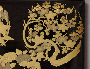 黒漆塗花枝円文蒔絵五段重 くろうるしぬりはなえだえんもんまきえごだんじゅう