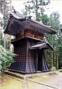 彌彦神社鼓楼