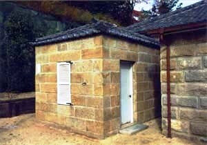 四国村鍋島燈台退息所倉庫