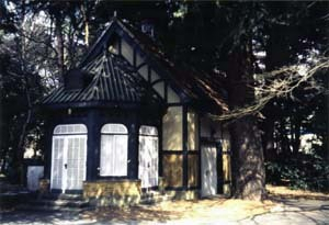 一橋大学旧門衛所