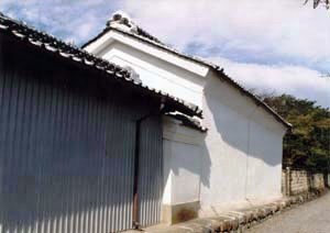 川端家住宅物置