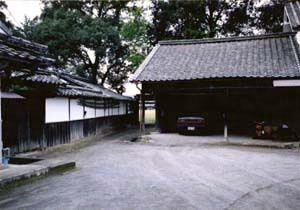 楠森河北家住宅秤蔵