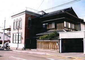 谷庄古美術店主屋