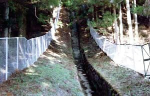 徳田発電所余水路