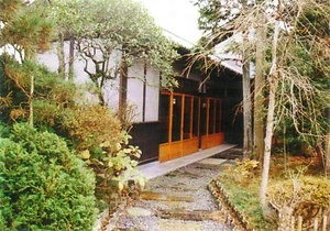 巖華園倶楽部（旧馬屋）