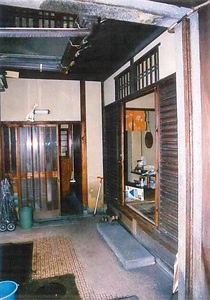 家邊徳時計店（家邊家住宅）主屋 やべとくとけいてん（やべけじゅうたく）しゅおく