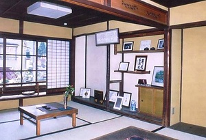 旧吉川家住宅（生野まちづくり工房井筒屋）内蔵 きゅうきっかわけじゅうたく（いくのまちづくりこうぼういづつや）うちぐら