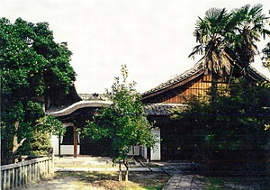 長母寺庫裡