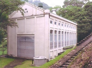 石岡第二発電所本館