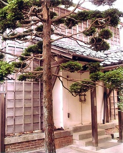 鈴屋遺蹟保存会倉庫 すずのやいせきほぞんかいそうこ