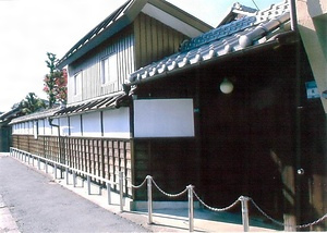 荻原家住宅門及び塀 はぎわらけじゅうたくもんおよびへい
