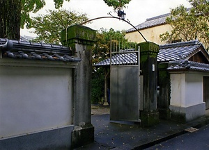乗光寺門