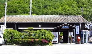 ＪＲ伯備線美袋駅駅舎 じぇいあーるはくびせんみなぎえきえきしゃ