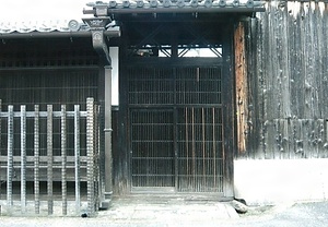 河合家住宅露地門