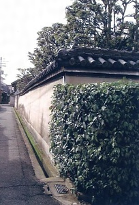 河合家住宅塀