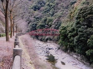 旧別子鉱山鉄道端出場鉄橋（足谷川鉄橋） きゅうべっしこうざんてつどうはでばてっきょう（あしたにかわてっきょう）