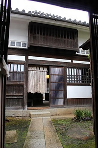 旧矢掛脇本陣高草家住宅(岡山県小田郡矢掛町) 主屋 きゅうやかけほんじんたかくさけじゅうたく おもや